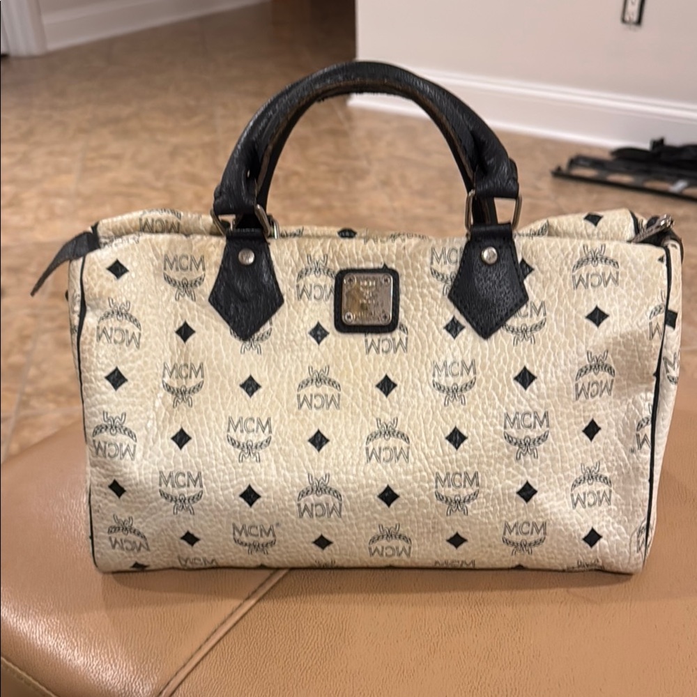 MCM Vintage Original Genuine Leather Women's White with Navy Logo Handbag